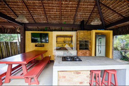 Casa de condomínio à venda com 300m², 3 quartos e 2 vagasChurrasqueira