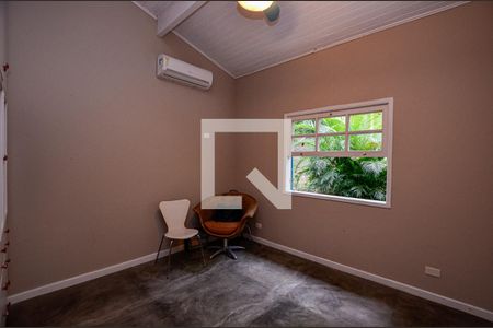 Quarto 2 de casa de condomínio à venda com 3 quartos, 300m² em Itaipu, Niterói
