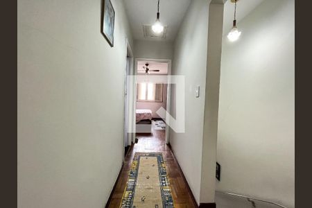 Casa à venda com 118m², 2 quartos e 2 vagasCorredor