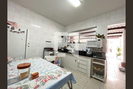 Casa à venda com 118m², 2 quartos e 2 vagasCozinha