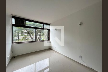 Quarto 1 de apartamento para alugar com 3 quartos, 85m² em Sqs 206, Brasília