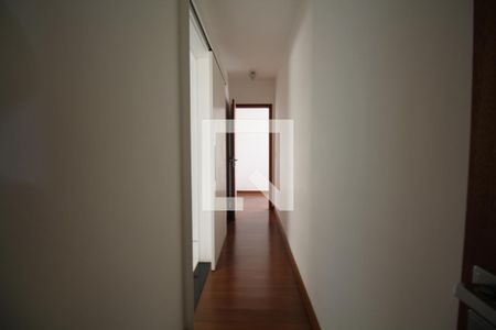 Apartamento à venda com 205m², 4 quartos e 4 vagasCorredor