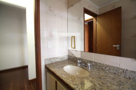 Apartamento à venda com 205m², 4 quartos e 4 vagasBanheiro