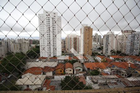 Apartamento à venda com 205m², 4 quartos e 4 vagasVista do Quarto 3
