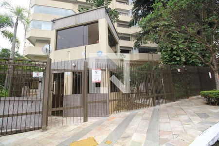 Apartamento à venda com 205m², 4 quartos e 4 vagasFachada