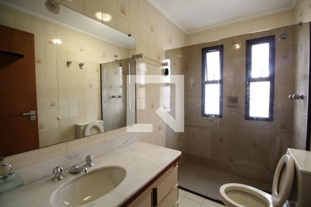 Apartamento à venda com 205m², 4 quartos e 4 vagasBanheiro da Suite 2