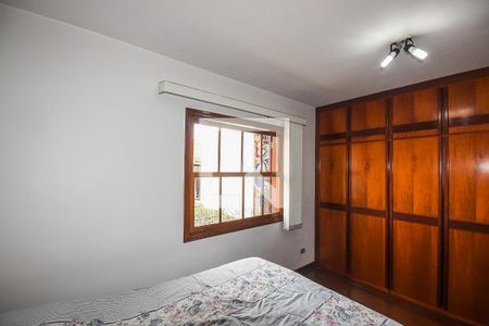 Casa à venda com 197m², 3 quartos e 4 vagasQuarto 2