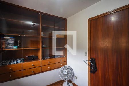 Casa à venda com 197m², 3 quartos e 4 vagasEscritório