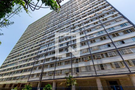 Apartamento à venda com 120m², 3 quartos e sem vaga Apartamento à venda com 120m², 3 quartos e sem vagaFachada