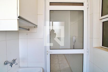 Apartamento à venda com 64m², 3 quartos e 2 vagas Apartamento à venda com 64m², 3 quartos e 2 vagasLavanderia