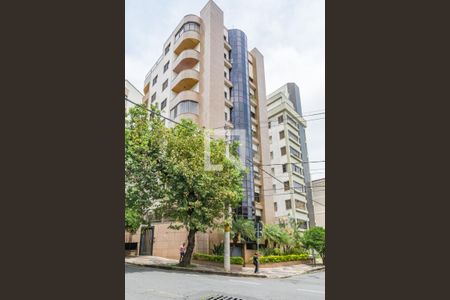 Apartamento à venda com 340m², 4 quartos e 4 vagasFachada