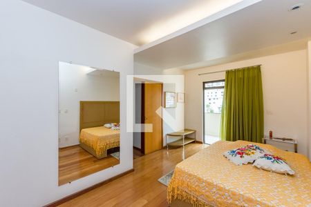 Apartamento à venda com 340m², 4 quartos e 4 vagasSuíte 1