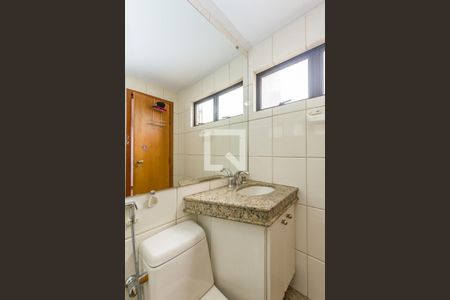 Apartamento à venda com 340m², 4 quartos e 4 vagasBanheiro da Suíte 2