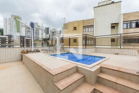 Apartamento à venda com 340m², 4 quartos e 4 vagasPiscina