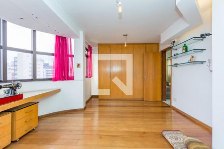Apartamento à venda com 340m², 4 quartos e 4 vagasSuíte 2