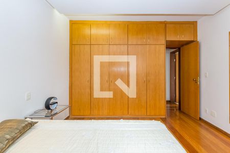 Apartamento à venda com 340m², 4 quartos e 4 vagasQuarto 2