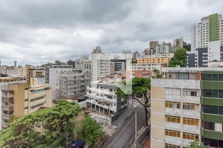 Apartamento à venda com 340m², 4 quartos e 4 vagasQuarto 2