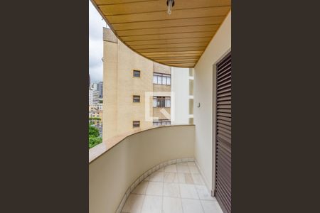 Apartamento à venda com 340m², 4 quartos e 4 vagasVaranda da Suíte 1