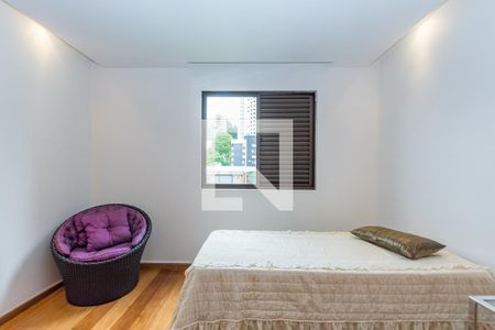 Apartamento à venda com 340m², 4 quartos e 4 vagasQuarto 2