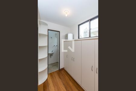 Apartamento à venda com 340m², 4 quartos e 4 vagasQuarto de Serviço