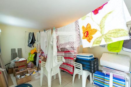 Casa à venda com 328m², 4 quartos e 4 vagasDeposito