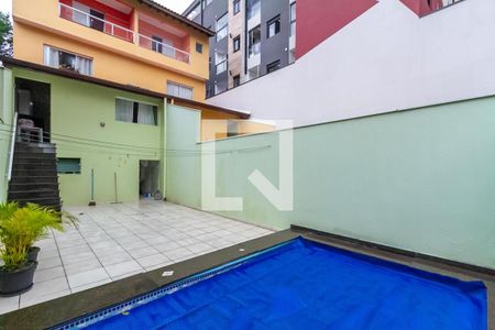 Casa à venda com 328m², 4 quartos e 4 vagasQuintal e Piscina