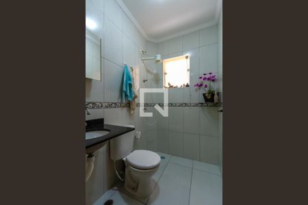 Casa à venda com 328m², 4 quartos e 4 vagasBanheiro de Serviço