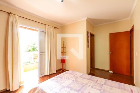 Casa à venda com 328m², 4 quartos e 4 vagasSuíte 4