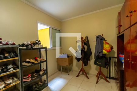 Casa à venda com 328m², 4 quartos e 4 vagasQuarto de Serviço