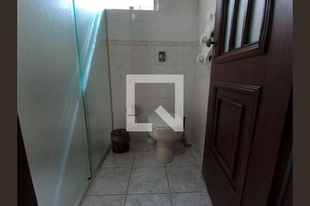 Casa à venda com 190m², 3 quartos e 2 vagasBanheiro