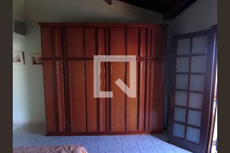 Suíte de casa à venda com 3 quartos, 190m² em Vila Galvão, Guarulhos