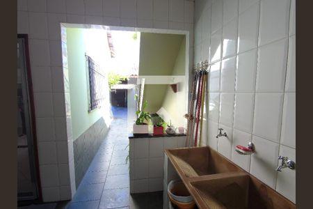 Casa à venda com 190m², 3 quartos e 2 vagasÁrea de Serviço