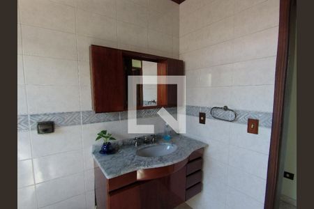 Casa à venda com 190m², 3 quartos e 2 vagasBanheiro andar de cima