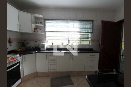 Casa à venda com 190m², 3 quartos e 2 vagasCozinha