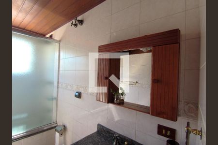 Casa à venda com 190m², 3 quartos e 2 vagasBanheiro da Suíte