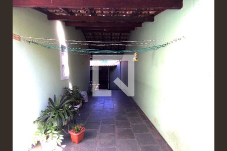 Casa à venda com 190m², 3 quartos e 2 vagasQuintal/Garagem