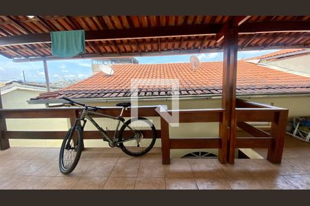 Casa para alugar com 250m², 3 quartos e 2 vagas Casa para alugar com 250m², 3 quartos e 2 vagasVaranda