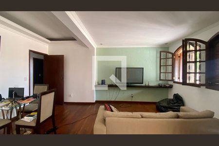 Sala de casa para alugar com 3 quartos, 250m² em Dom Cabral, Belo Horizonte