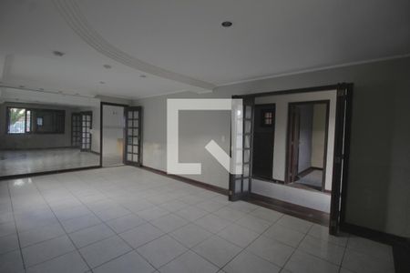 Sala de casa à venda com 4 quartos, 300m² em Centro, Canoas