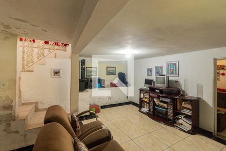 Casa para alugar com 256m², 2 quartos e 4 vagasSaleta