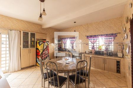 Casa para alugar com 256m², 2 quartos e 4 vagasCozinha