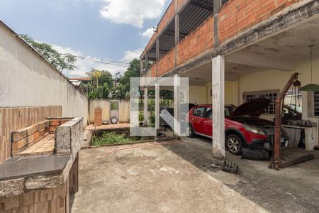 Casa para alugar com 256m², 2 quartos e 4 vagasQuintal