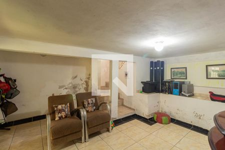 Casa para alugar com 256m², 2 quartos e 4 vagasSaleta