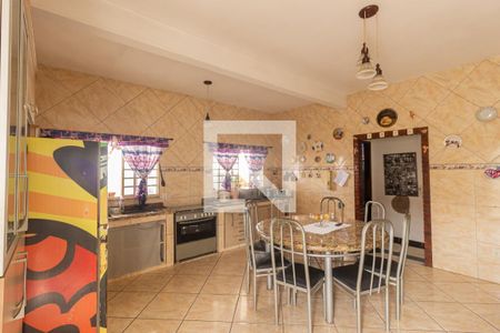 Casa para alugar com 256m², 2 quartos e 4 vagasCozinha