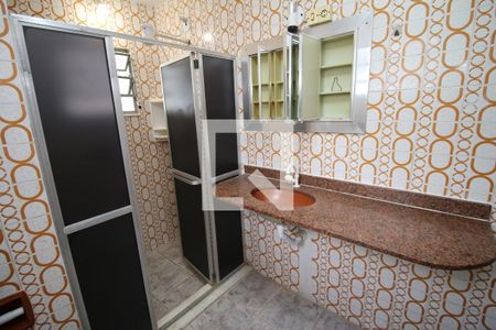 Banheiro de casa para alugar com 1 quarto, 50m² em Penha Circular, Rio de Janeiro