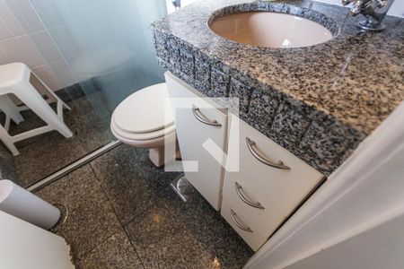 Apartamento à venda com 80m², 3 quartos e 1 vagaArmário do Banheiro da Suíte