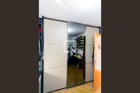 Apartamento à venda com 467m², 4 quartos e 3 vagasQuarto 3