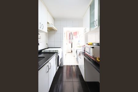 Apartamento à venda com 72m², 3 quartos e 1 vaga Apartamento à venda com 72m², 3 quartos e 1 vagaCozinha e Área de Serviço