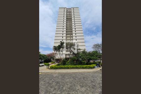 Apartamento à venda com 72m², 3 quartos e 1 vaga Apartamento à venda com 72m², 3 quartos e 1 vagaFachada