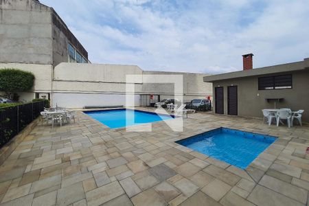 Apartamento à venda com 72m², 3 quartos e 1 vaga Apartamento à venda com 72m², 3 quartos e 1 vagaÁrea comum - Piscina